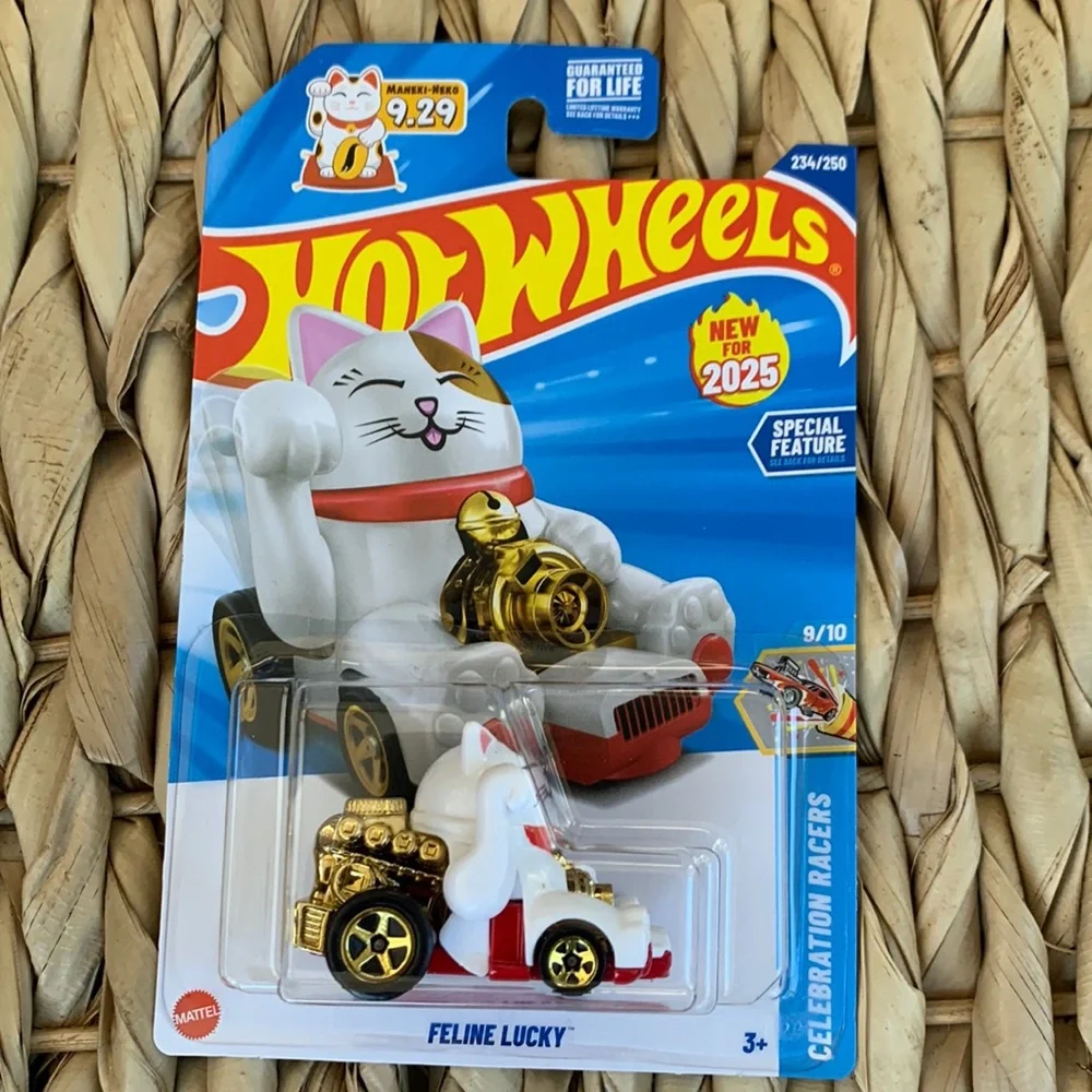 Feline Lucky Toy Cat Car White Maneki-Neko White Kitty Hot Wheels Hotwheels 🆕